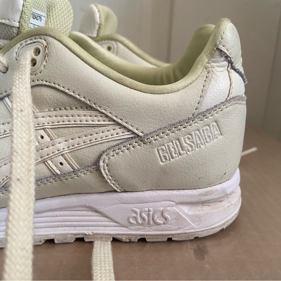 Asics women’s gelsaga trainers size UK 5 - Picture 3 of 16
